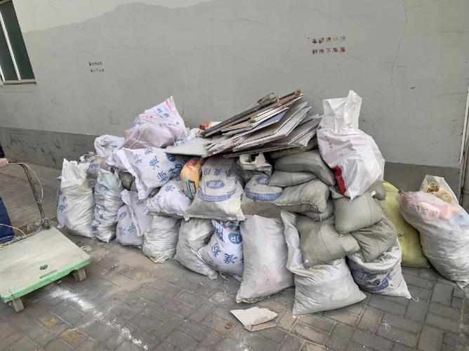 广州清装修垃圾