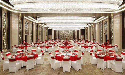 广州婚宴酒店风装修的相关图片