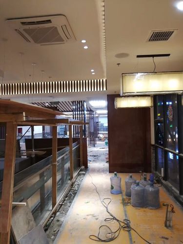 广州有名气的餐饮装修施工的相关图片