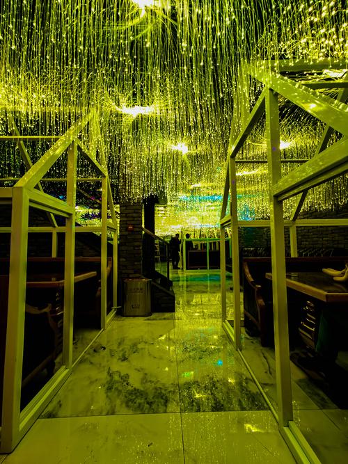 广州玻璃星空房餐厅装修的相关图片