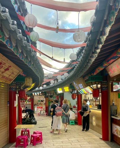 广州石牌特色装修美食街的相关图片