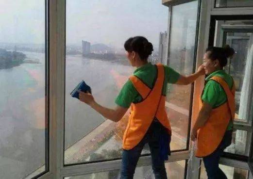 广州装修工人找活干家政的相关图片